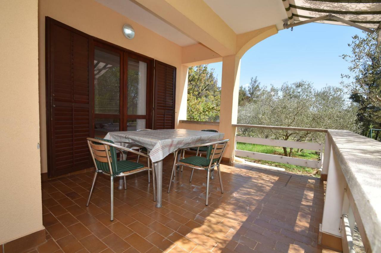 Apartments Ivan Starigrad Paklenica Exterior foto